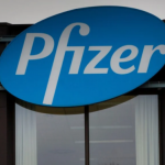 Pfizer redujo su objetivo original de lanzamiento